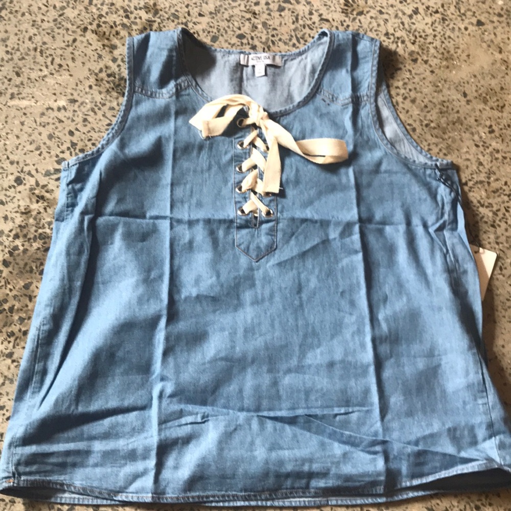 NWT Lace Up Top